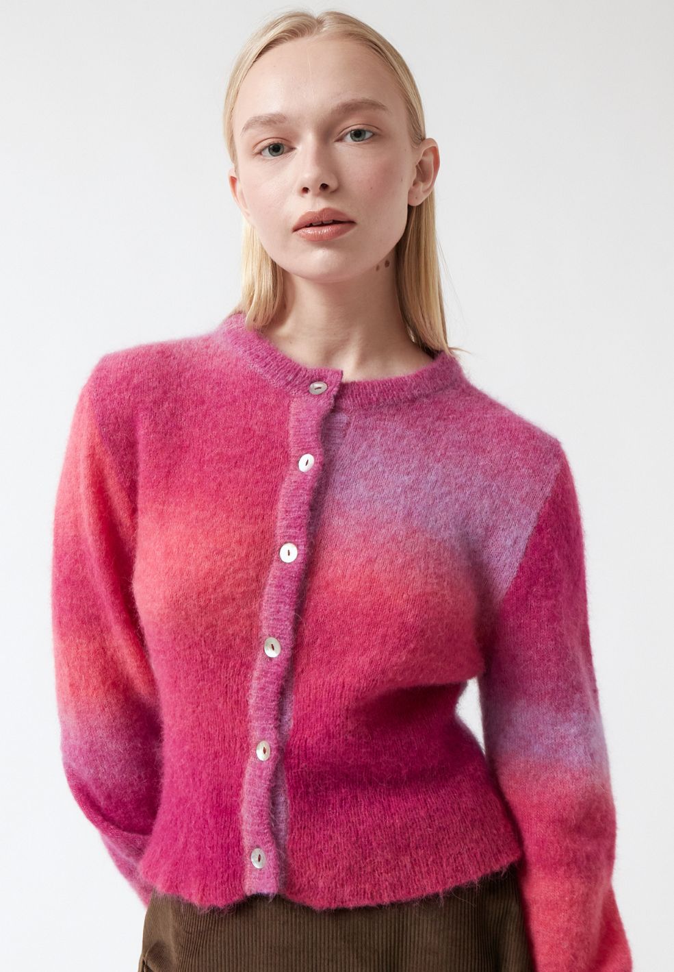 Jade Cardigan Pink Gradient-Knitwear- by AMT- Verse Amsterdam