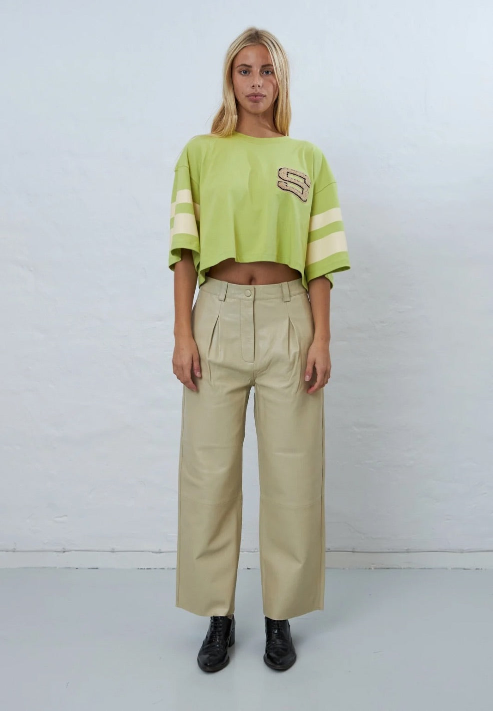 Boxy Cropped Tee Shirt Summer Green-Tops- by Stella Nova- Verse Amsterdam