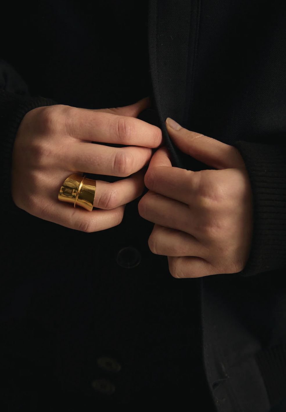 Atalanta Golden Ring-Jewellery- by Moncollier- Verse Amsterdam