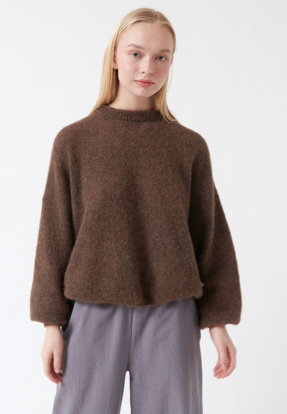Galeta Round Neck Sweater Brown-Knitwear- by AMT- Verse Amsterdam