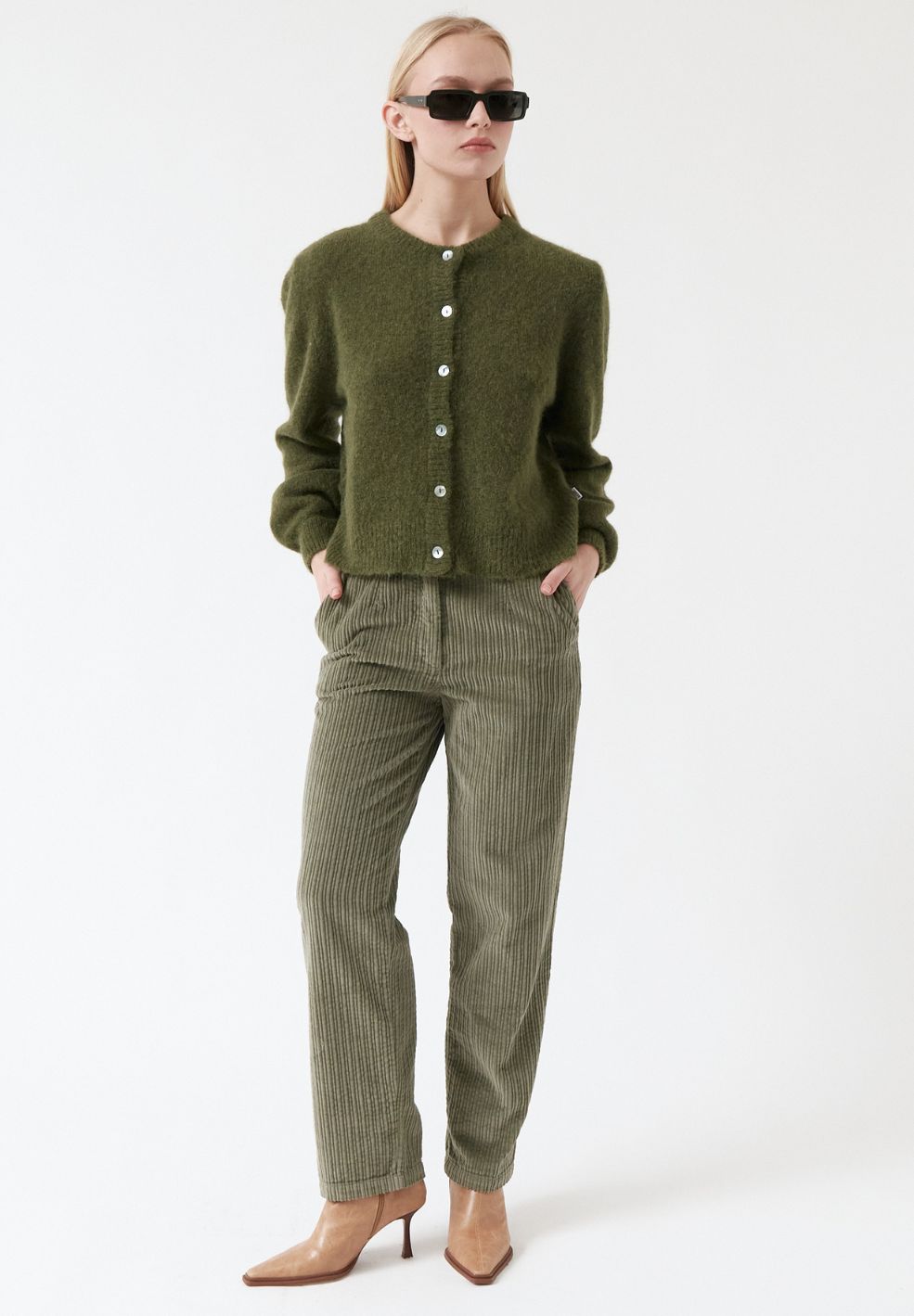 Galeta Cardigan Dark Green-Knitwear- by AMT- Verse Amsterdam