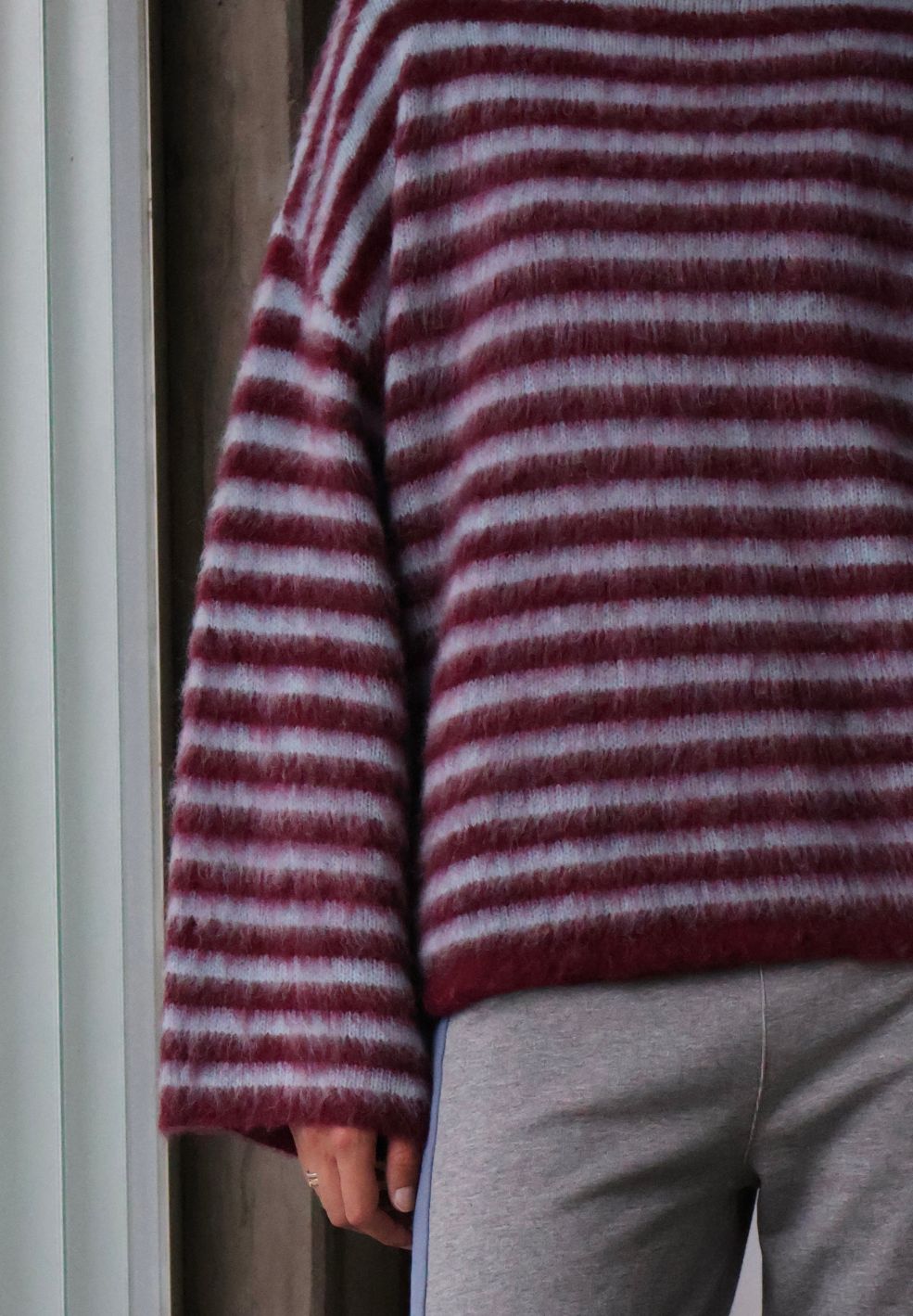 Fuzzy Sweater Aria ( Burgundy / Blue )-Knitwear- by Figurati- Verse Amsterdam