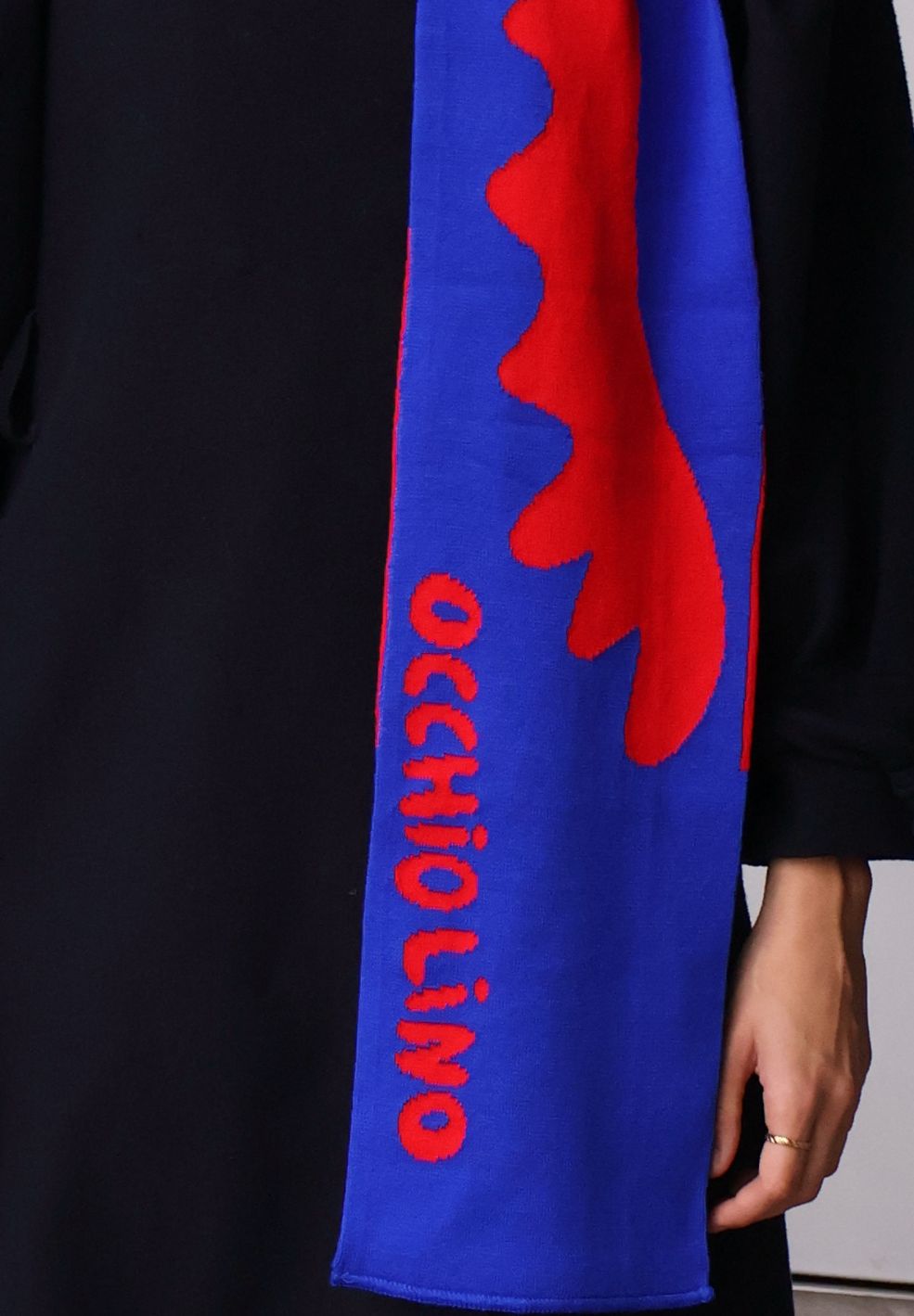 Occhiolino Scarf Small Blue/Red-Hats & Scarves- by Figurati- Verse Amsterdam