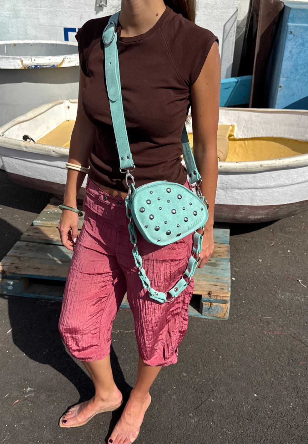 MAS1TrotterBagBohoTurquoiseOnModel_VerseGoodStore.web